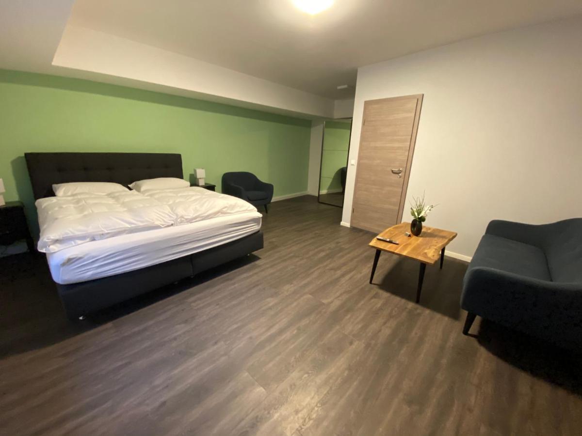 Jg Hotel Am Schweizerberg Memmingen Bagian luar foto